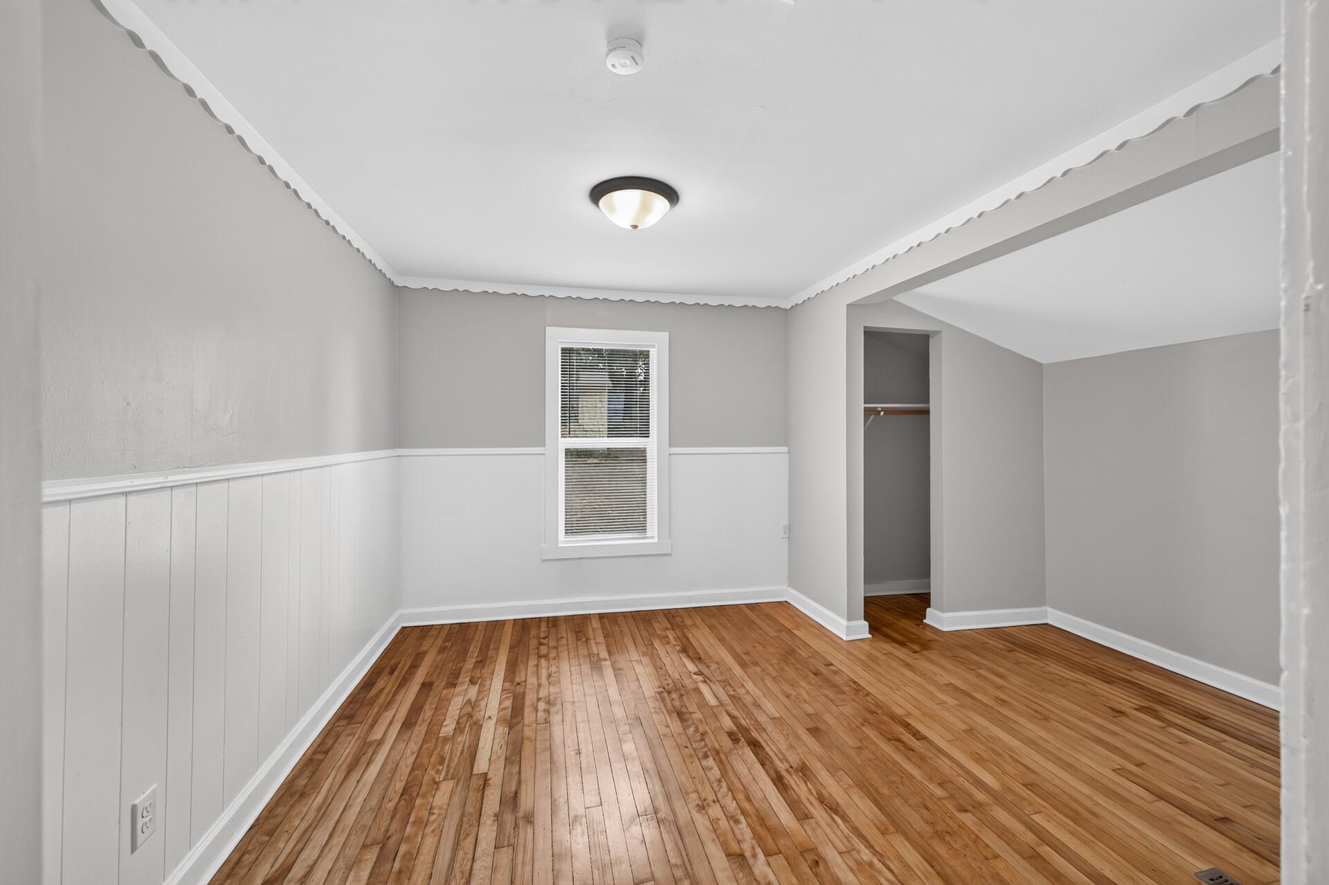 1084 Sylvan Street Property Photo 20