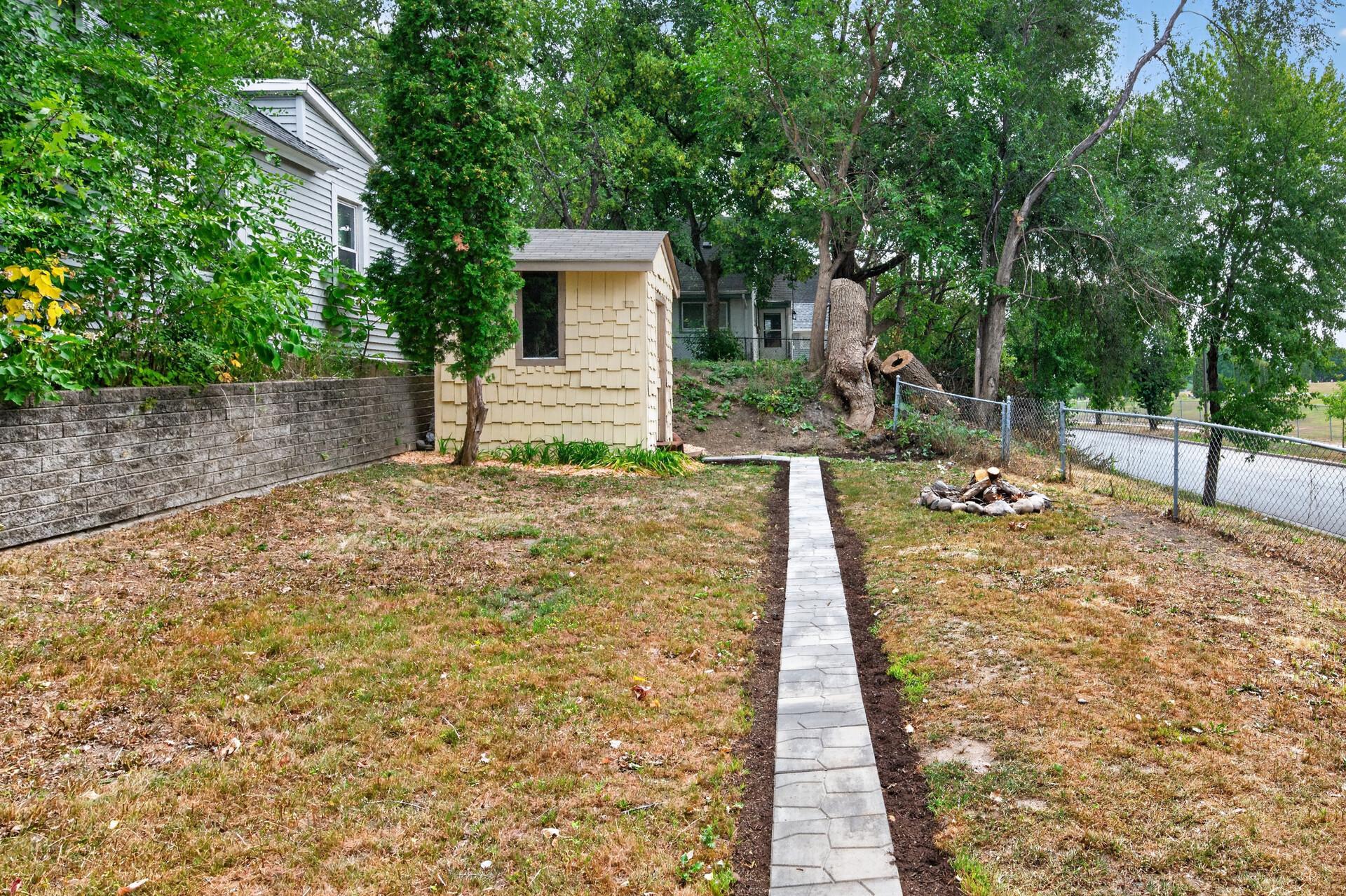 1084 Sylvan Street Property Photo 32