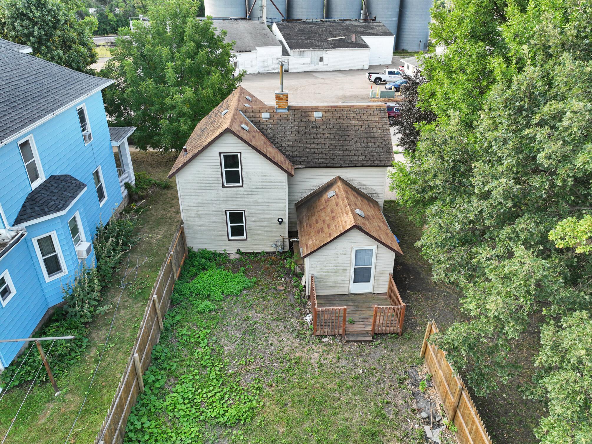 410 Main Street Property Photo 3