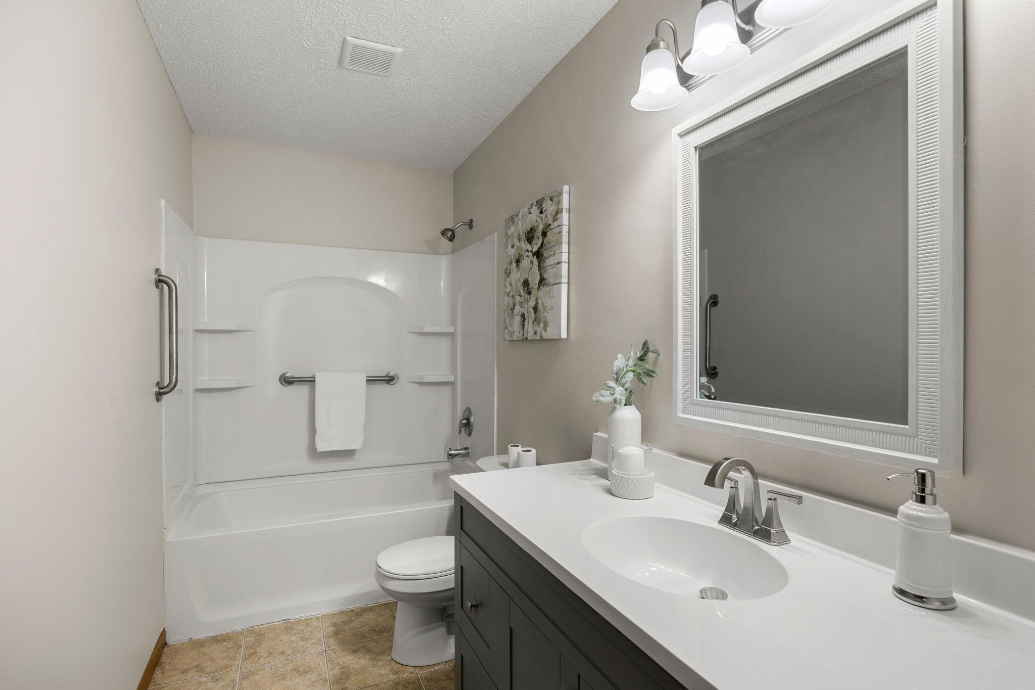 5700 Deer Trail E Property Photo 11