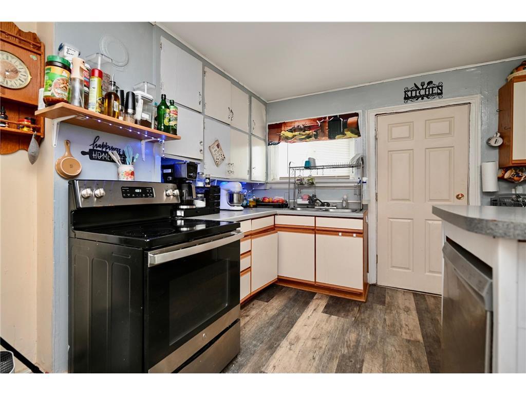 159 E King Street Property Photo 2