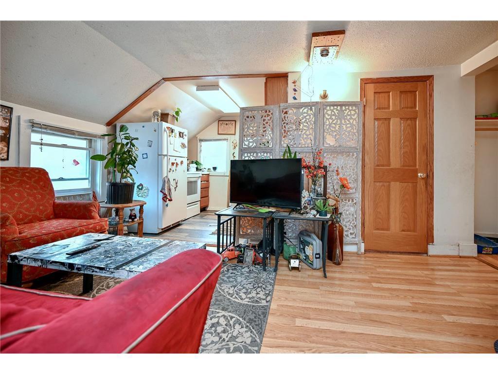 159 E King Street Property Photo 17