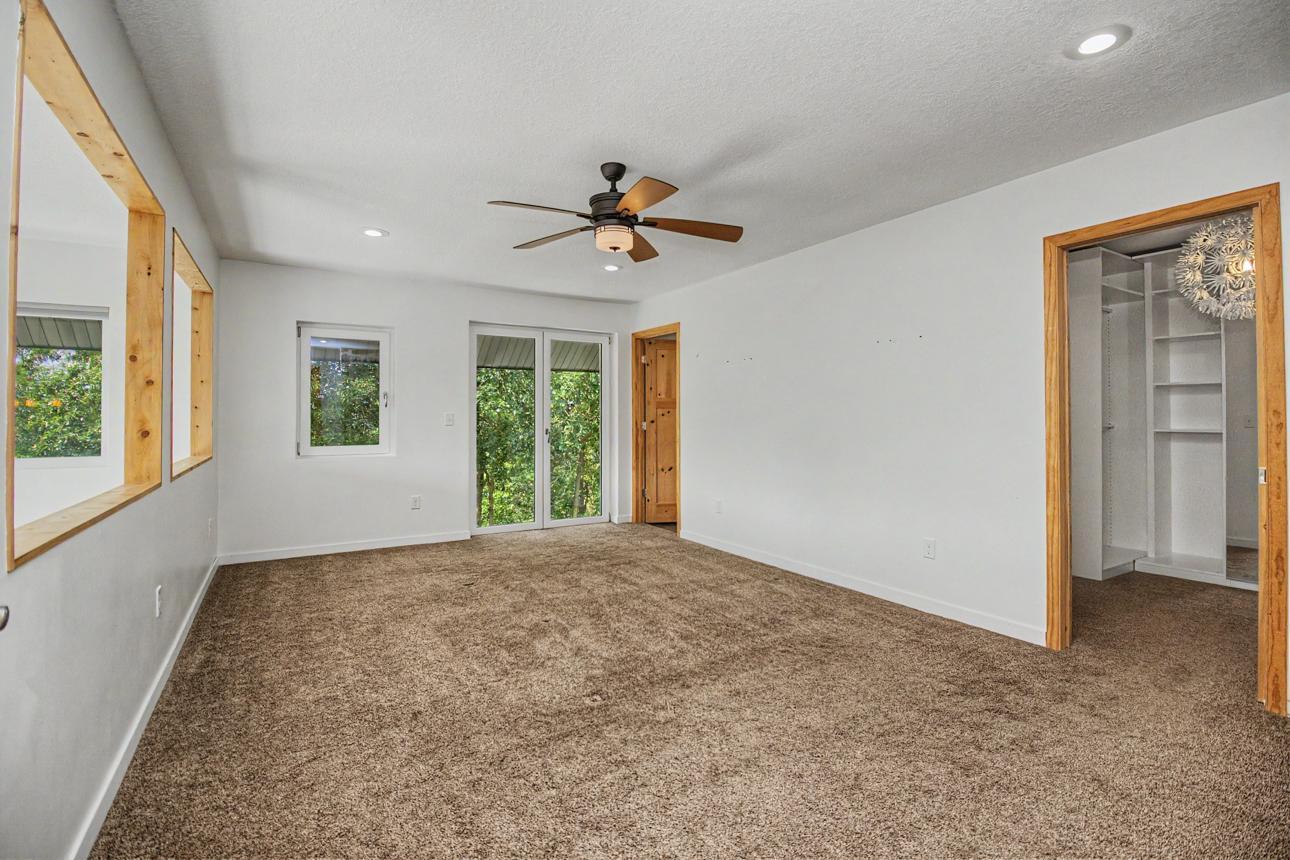434 210th Avenue Property Photo 20