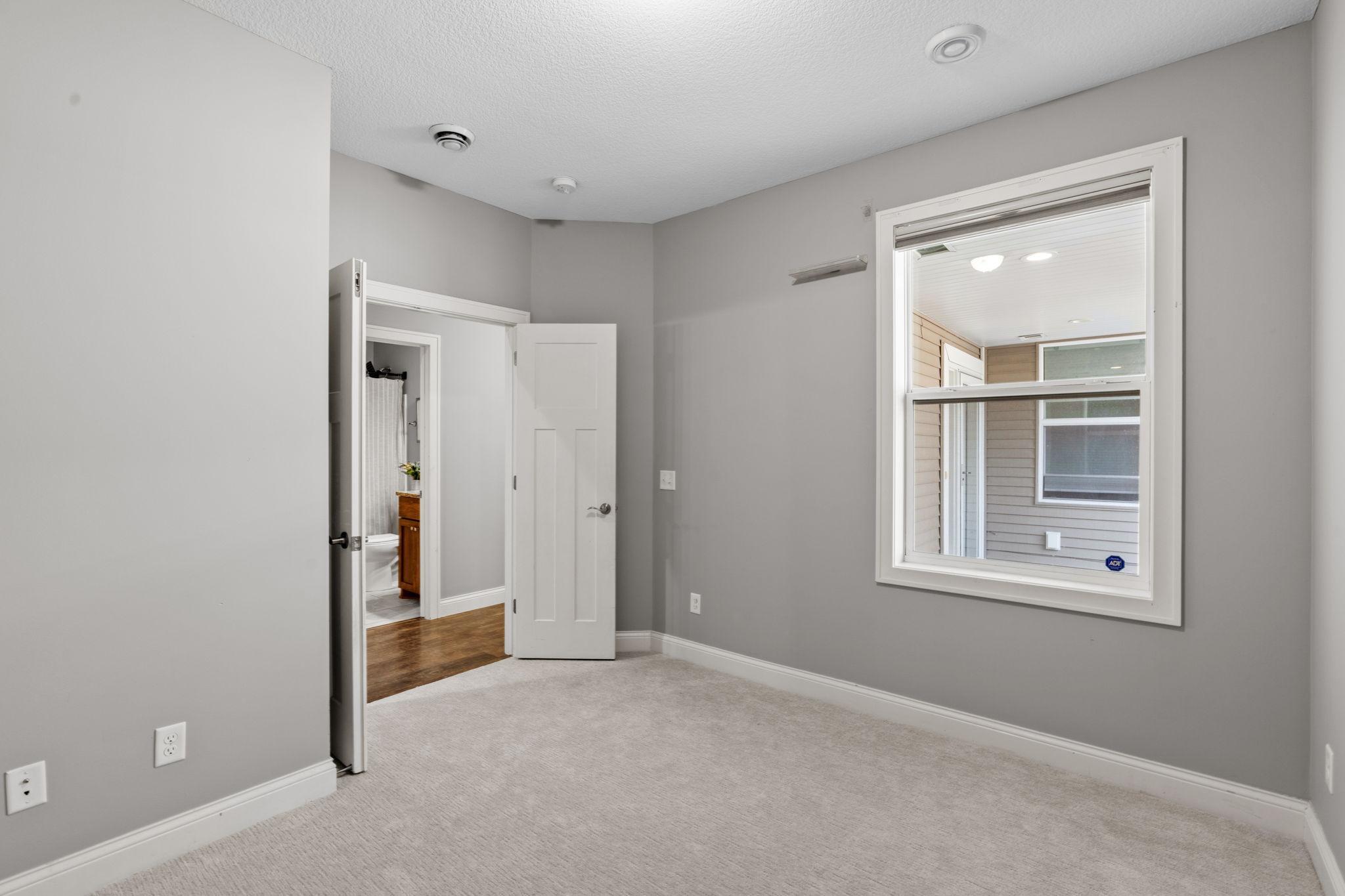 620 Liberty Way Property Photo 4