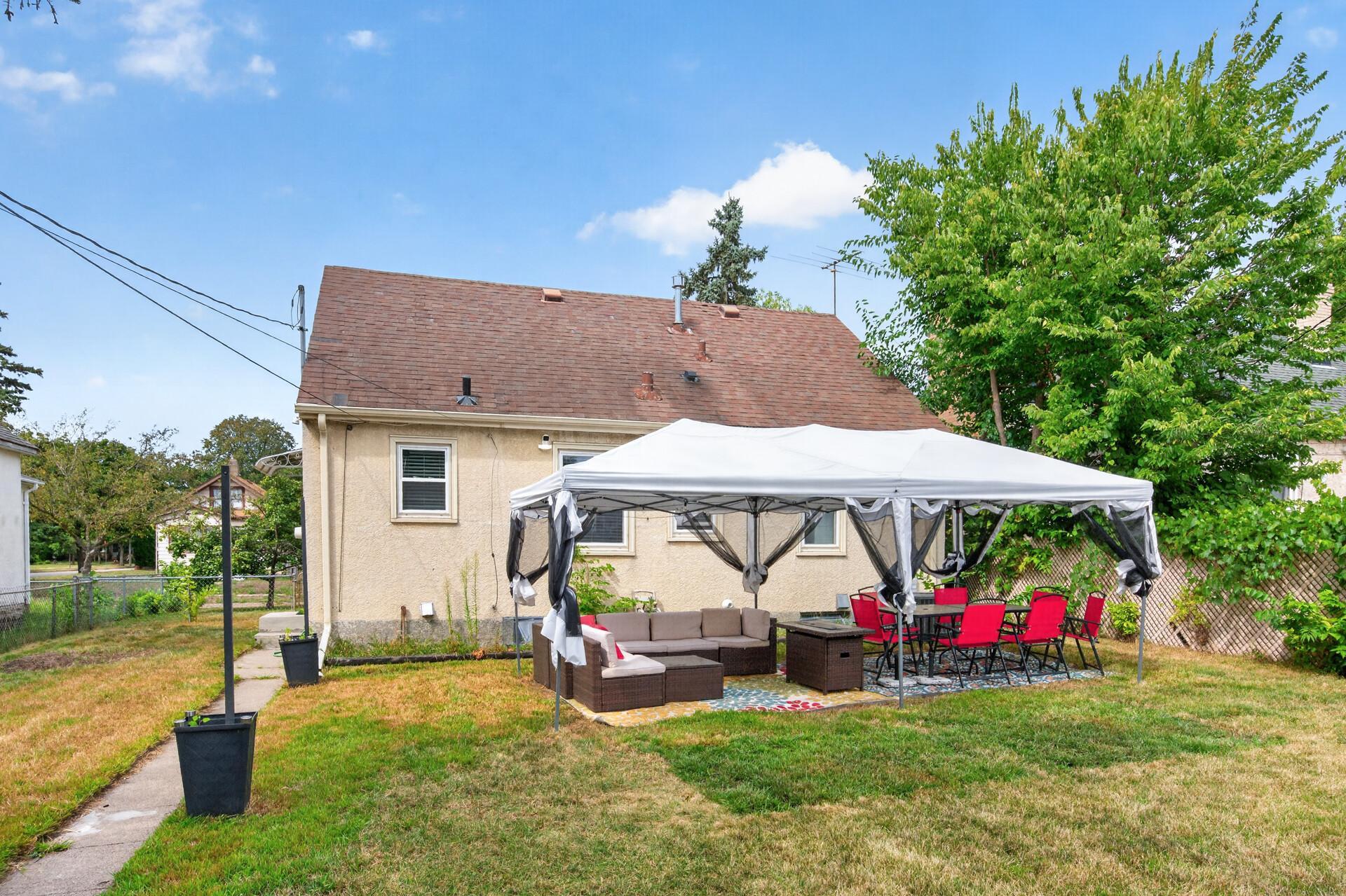 4806 Fremont Avenue N Property Photo 19