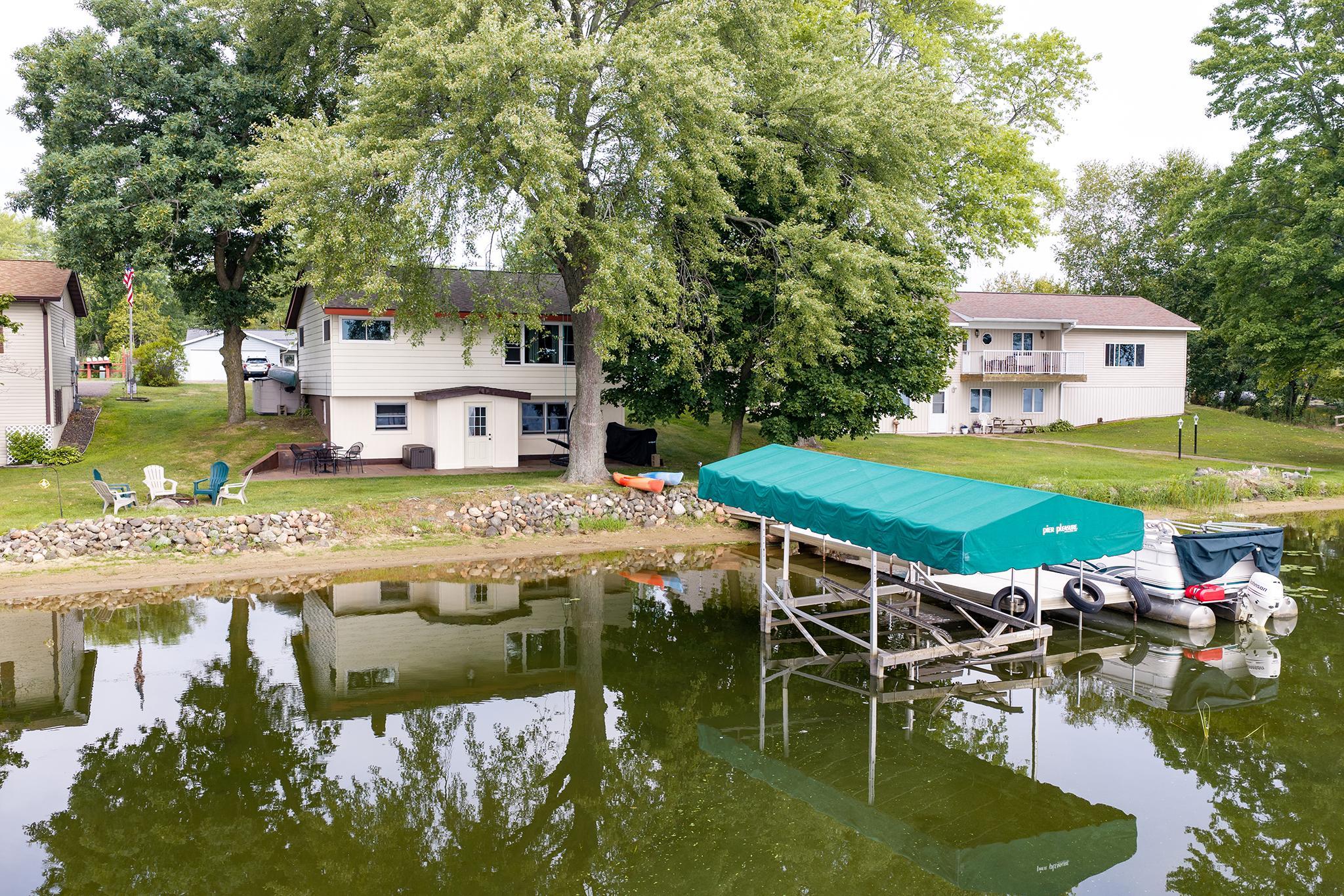 812 Magnor Lake Lane Property Photo 7