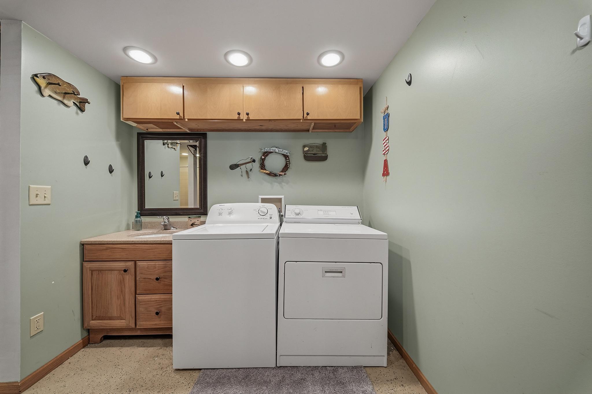812 Magnor Lake Lane Property Photo 34