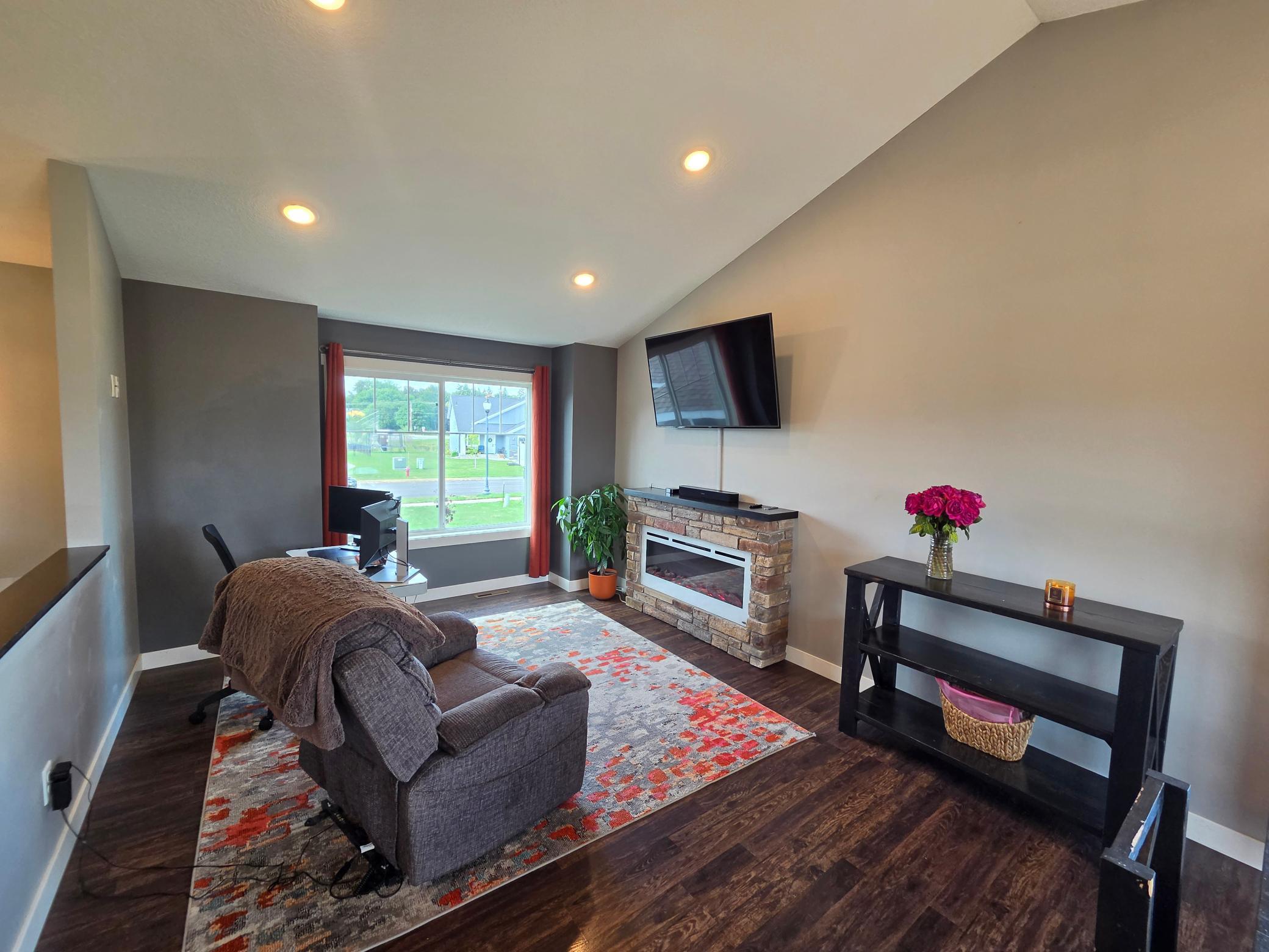 1009 26th Street Loop Property Photo 8