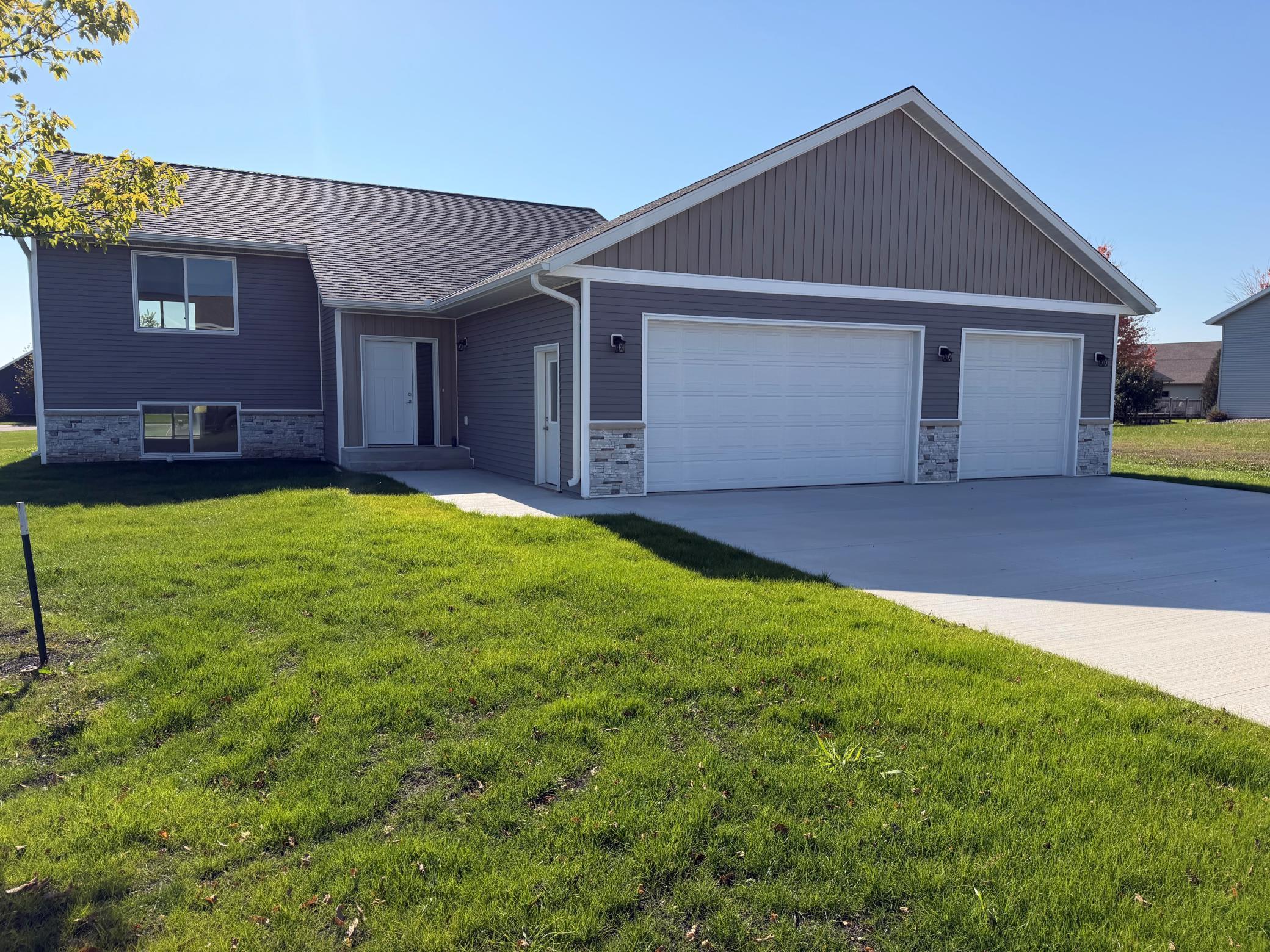 123 Erin Court Property Photo 1