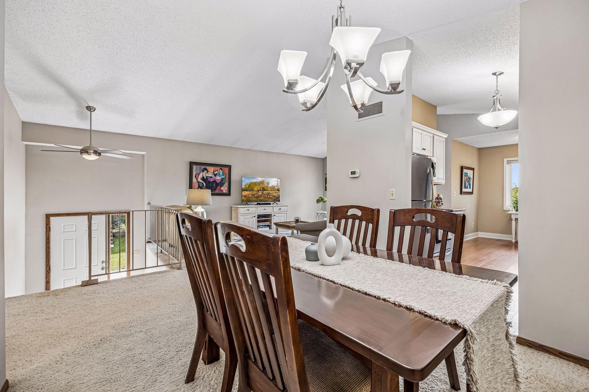 5225 Beachside Drive Property Photo 9