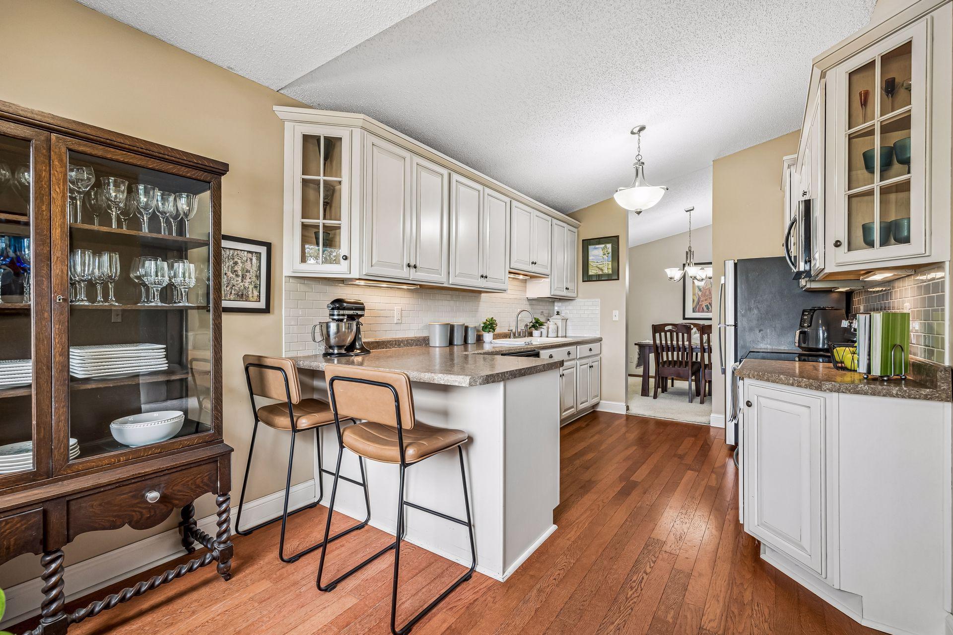 5225 Beachside Drive Property Photo 14