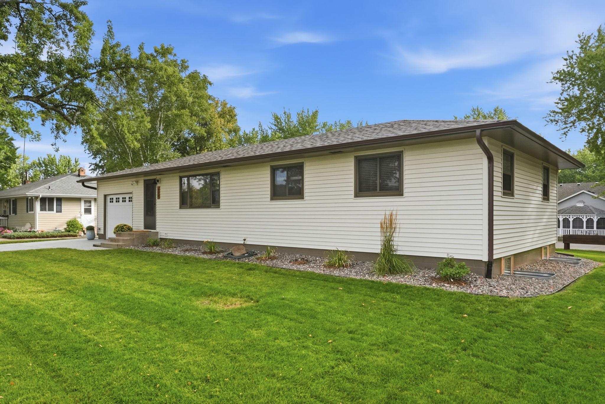 608 2nd Avenue N Property Photo 1