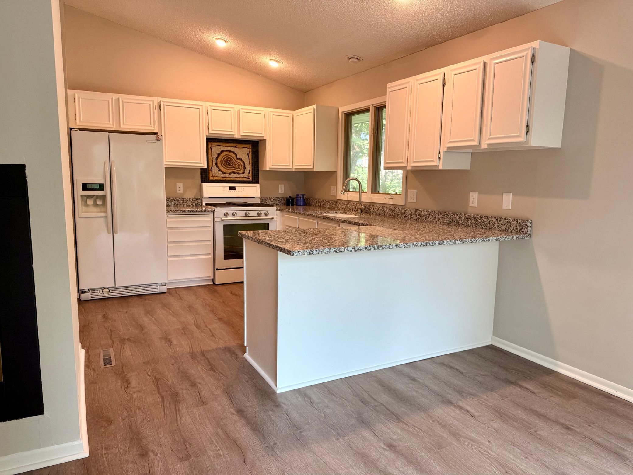 5224 Seabury Road Property Photo 5