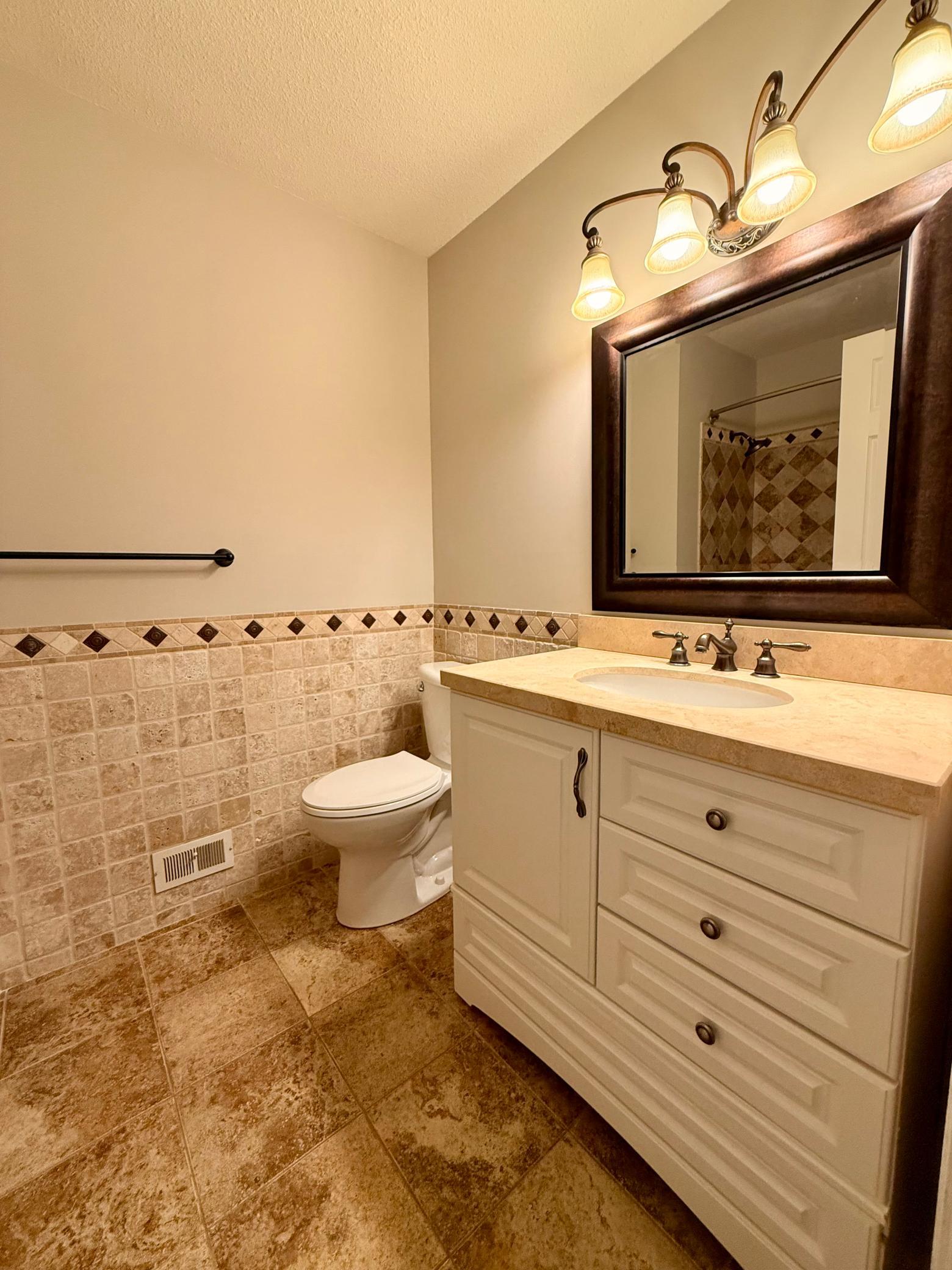 5224 Seabury Road Property Photo 10