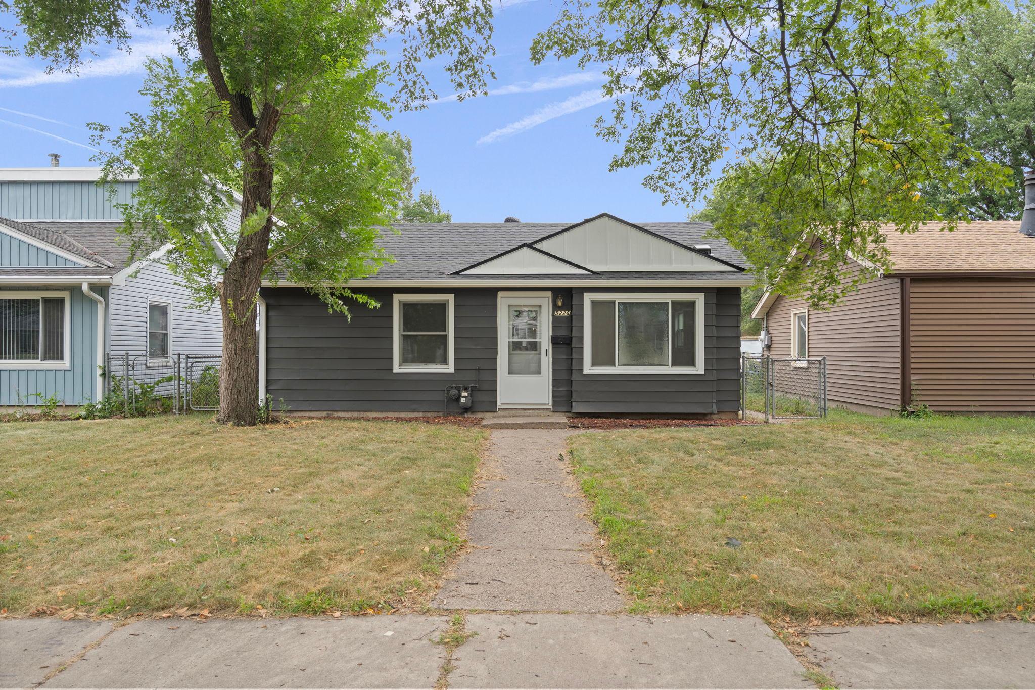5226 Girard Avenue N Property Photo 2
