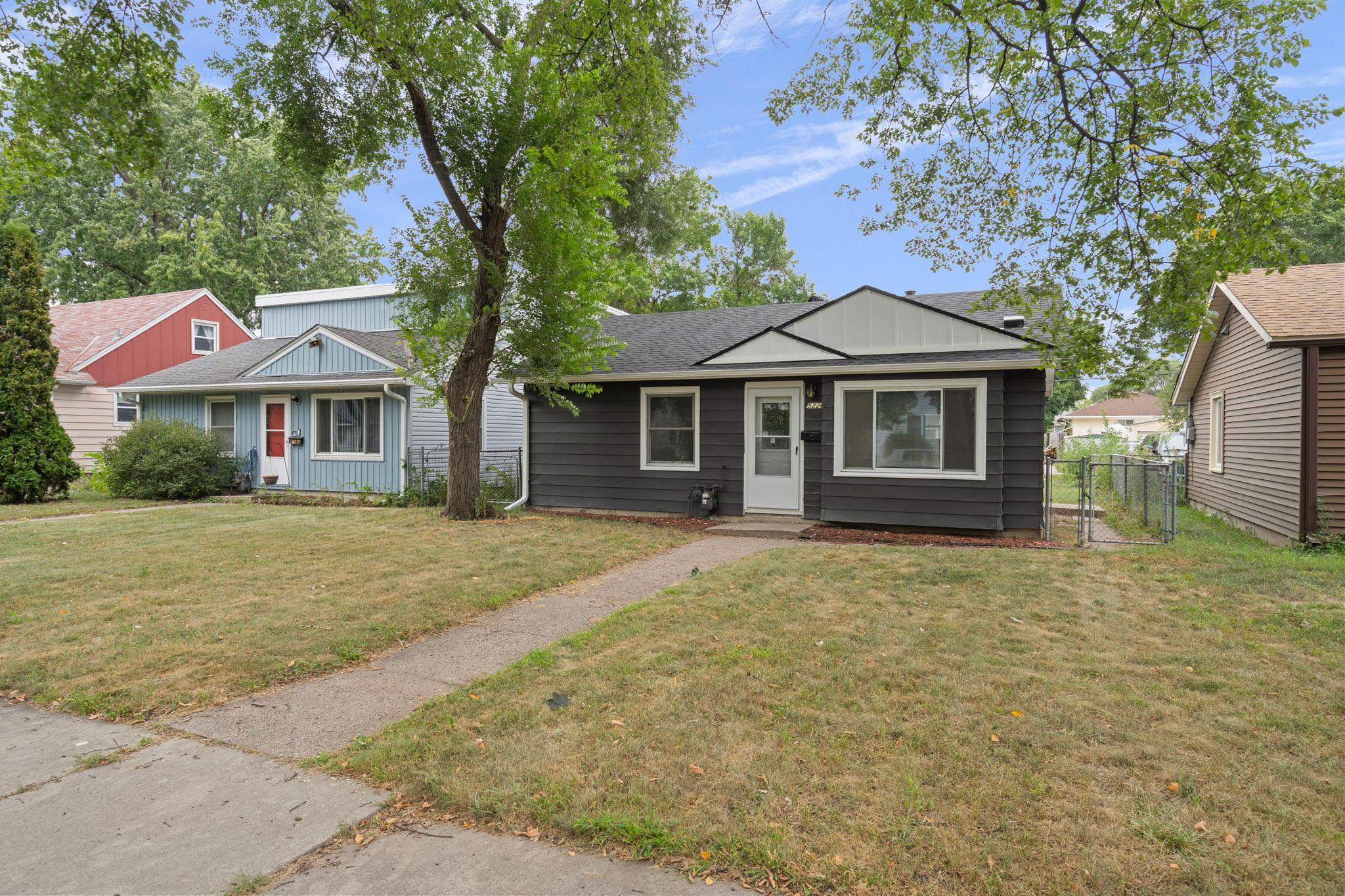 5226 Girard Avenue N Property Photo 3