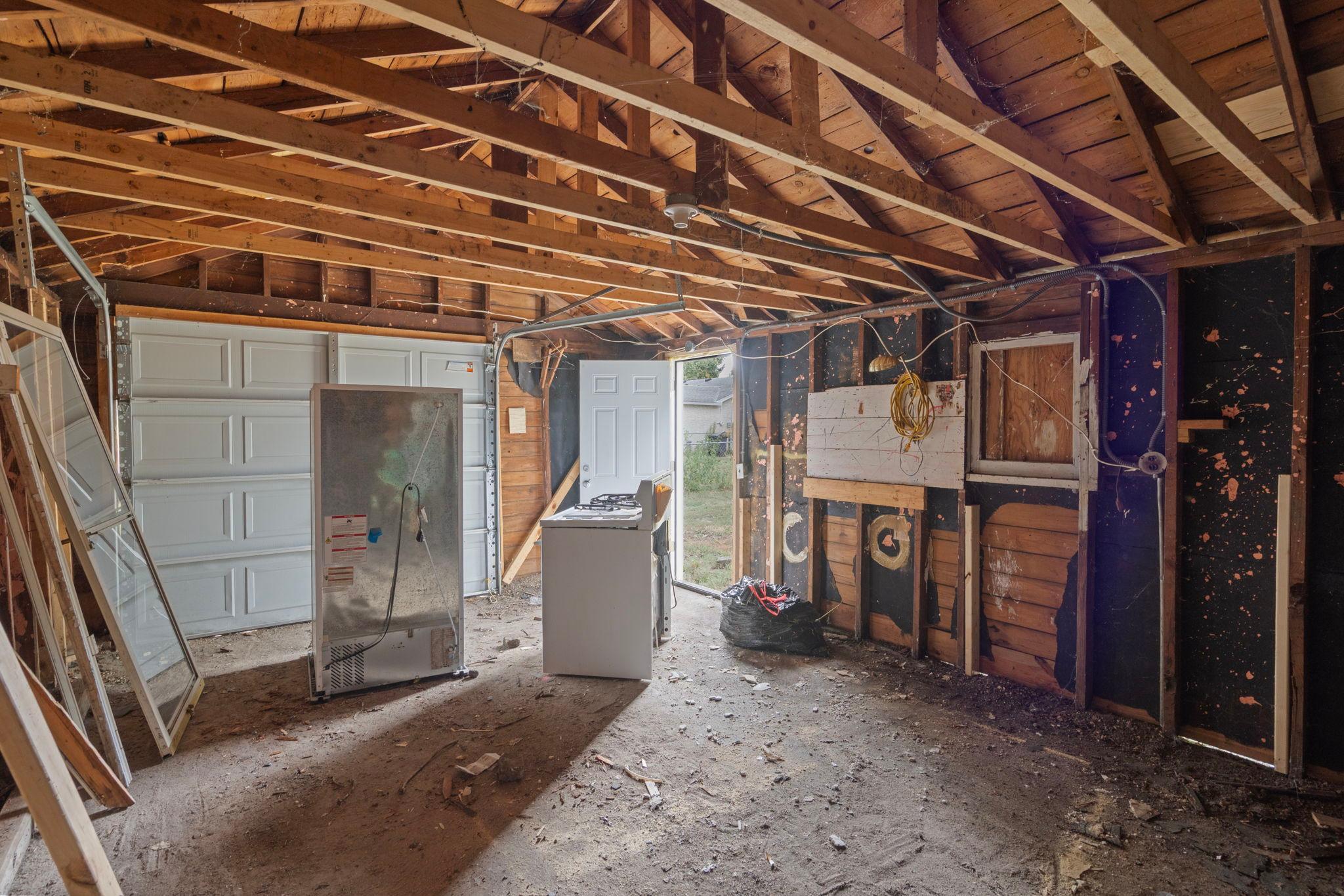 5226 Girard Avenue N Property Photo 26