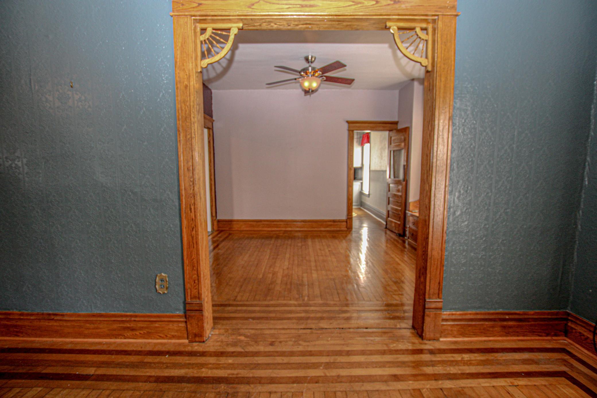 709 Pine Street S Property Photo 18
