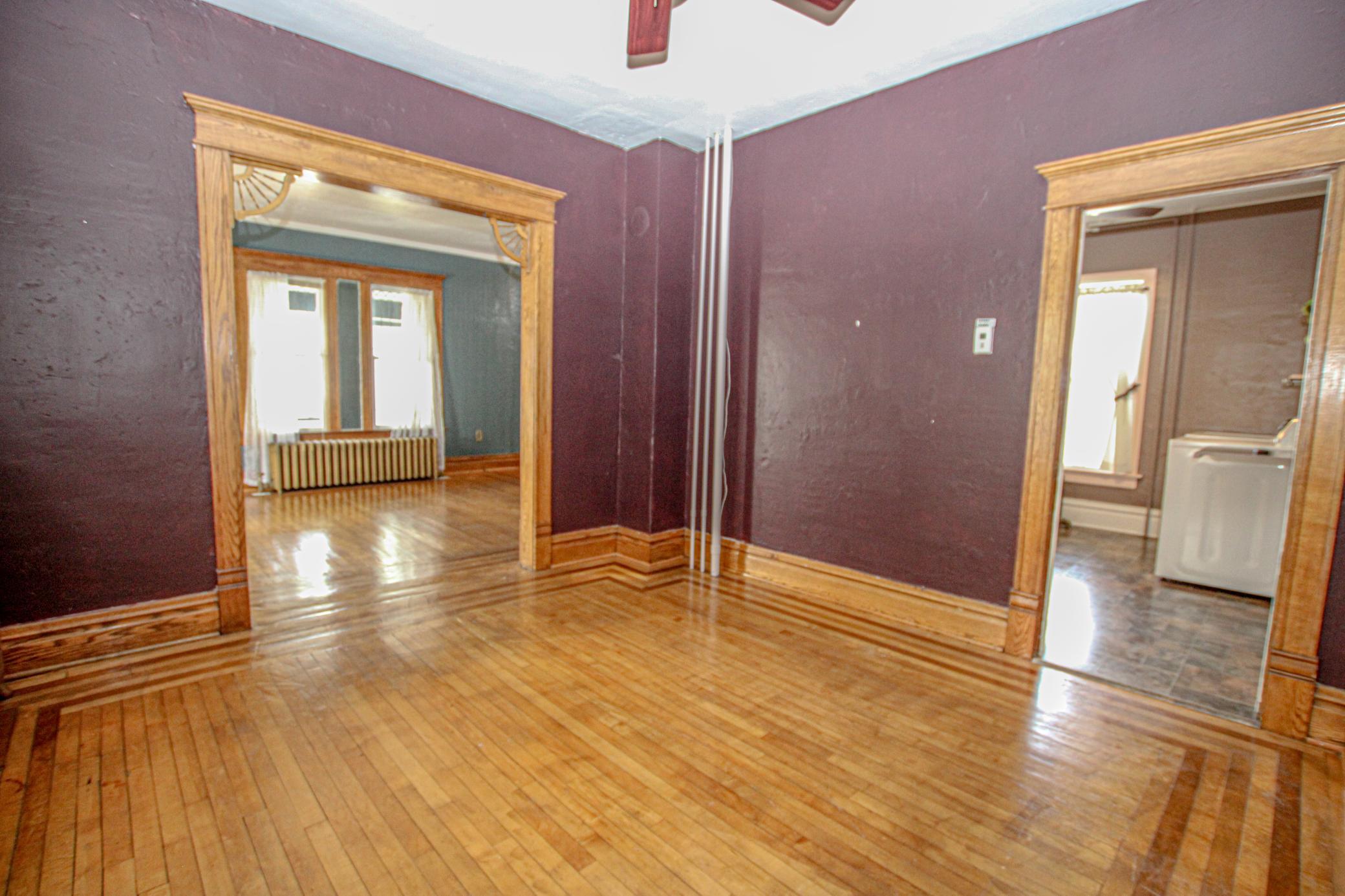 709 Pine Street S Property Photo 21