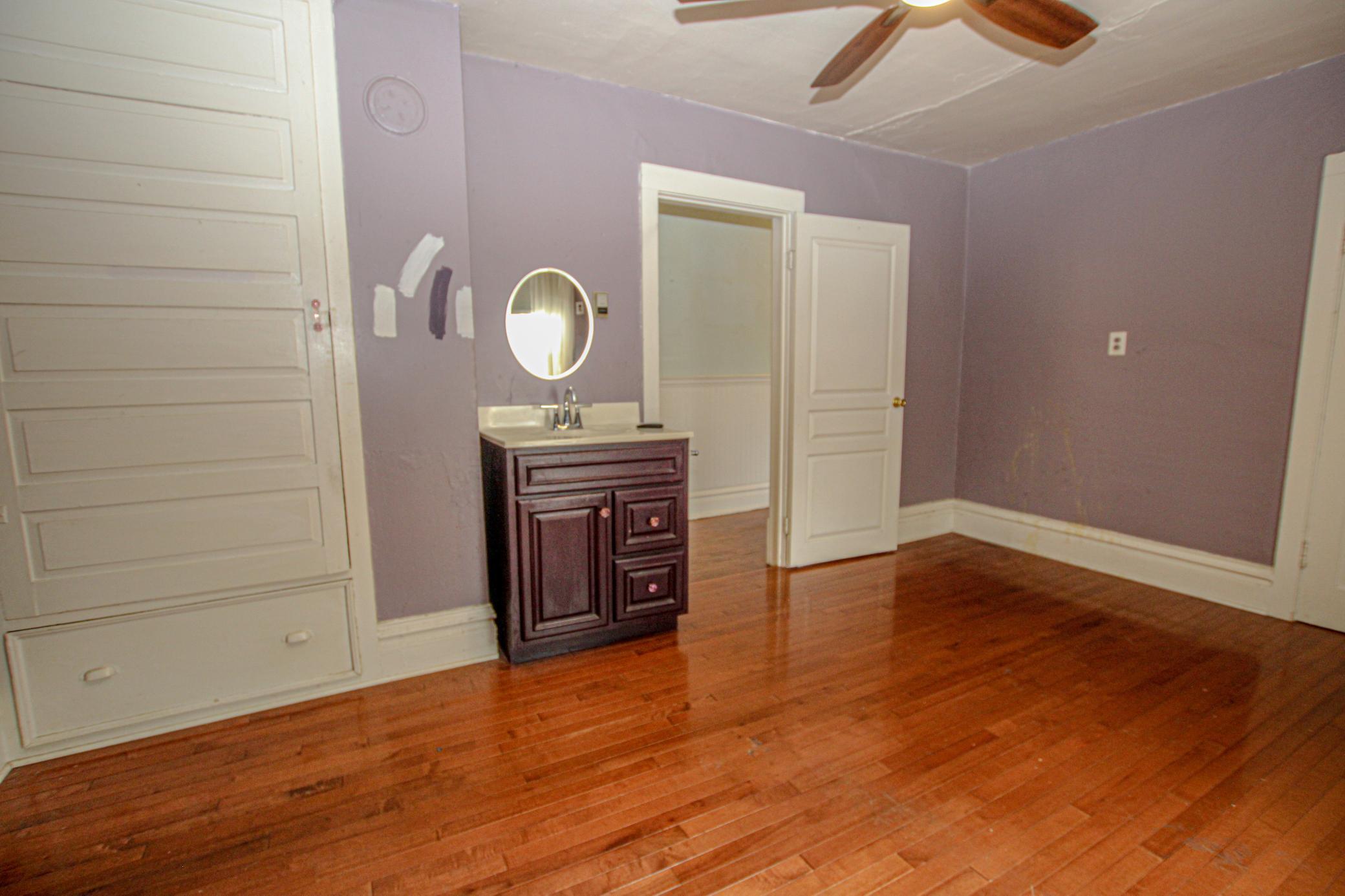 709 Pine Street S Property Photo 43