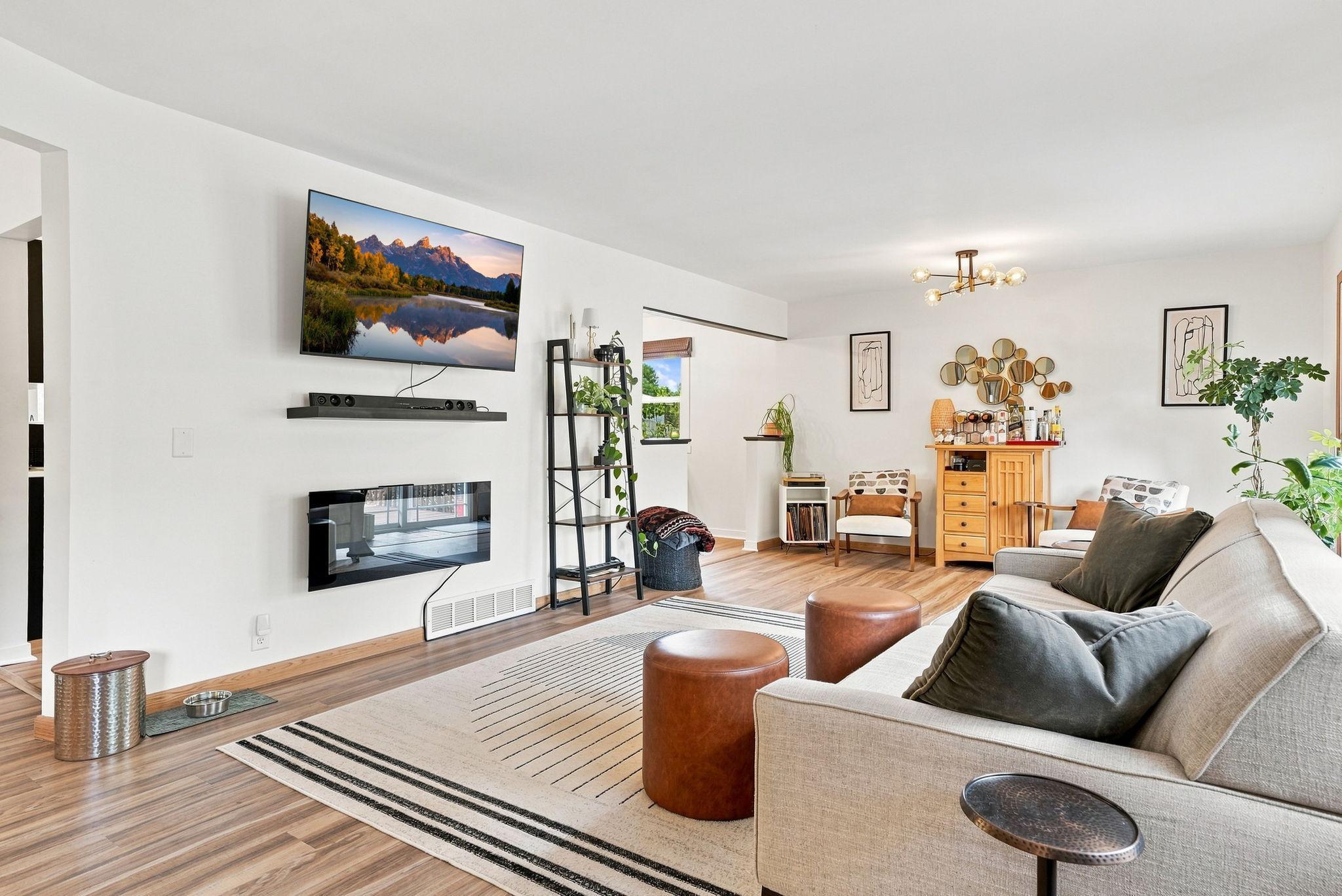 5330 Perry Avenue N Property Photo 14