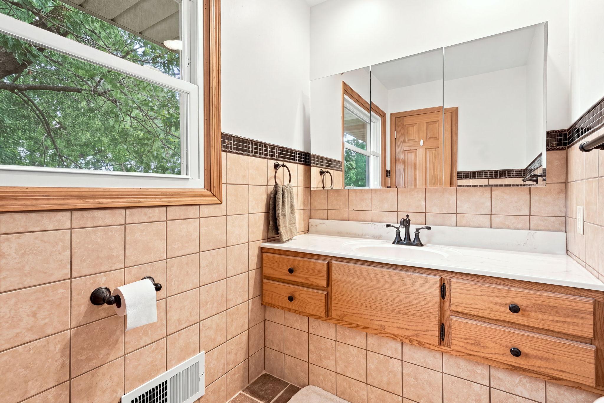 5330 Perry Avenue N Property Photo 26