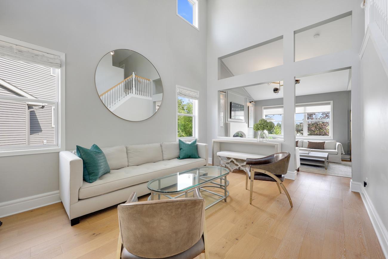 6997 Edington Circle Property Photo 4