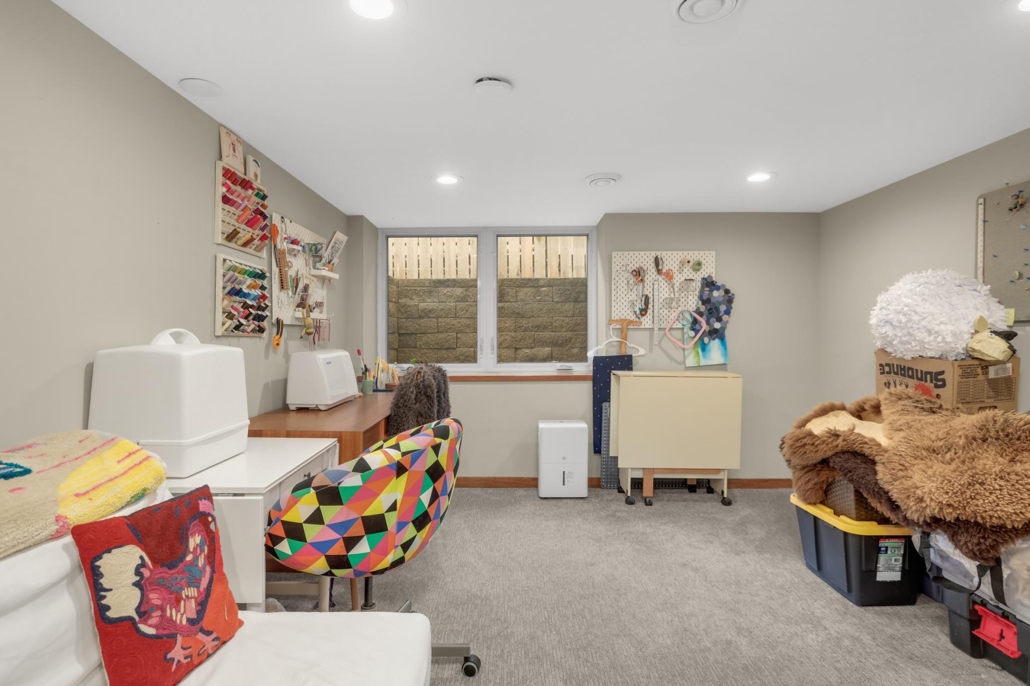 2126 Scheffer Avenue Property Photo 22