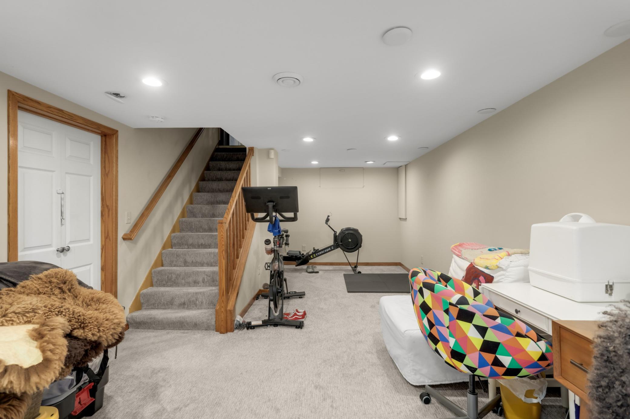 2126 Scheffer Avenue Property Photo 23