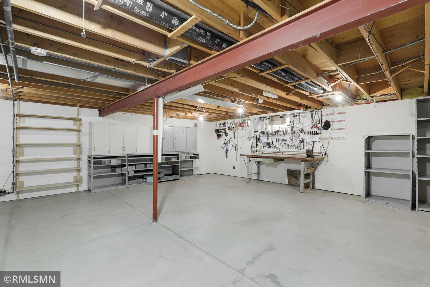 5001 W 98th Street Property Photo 19