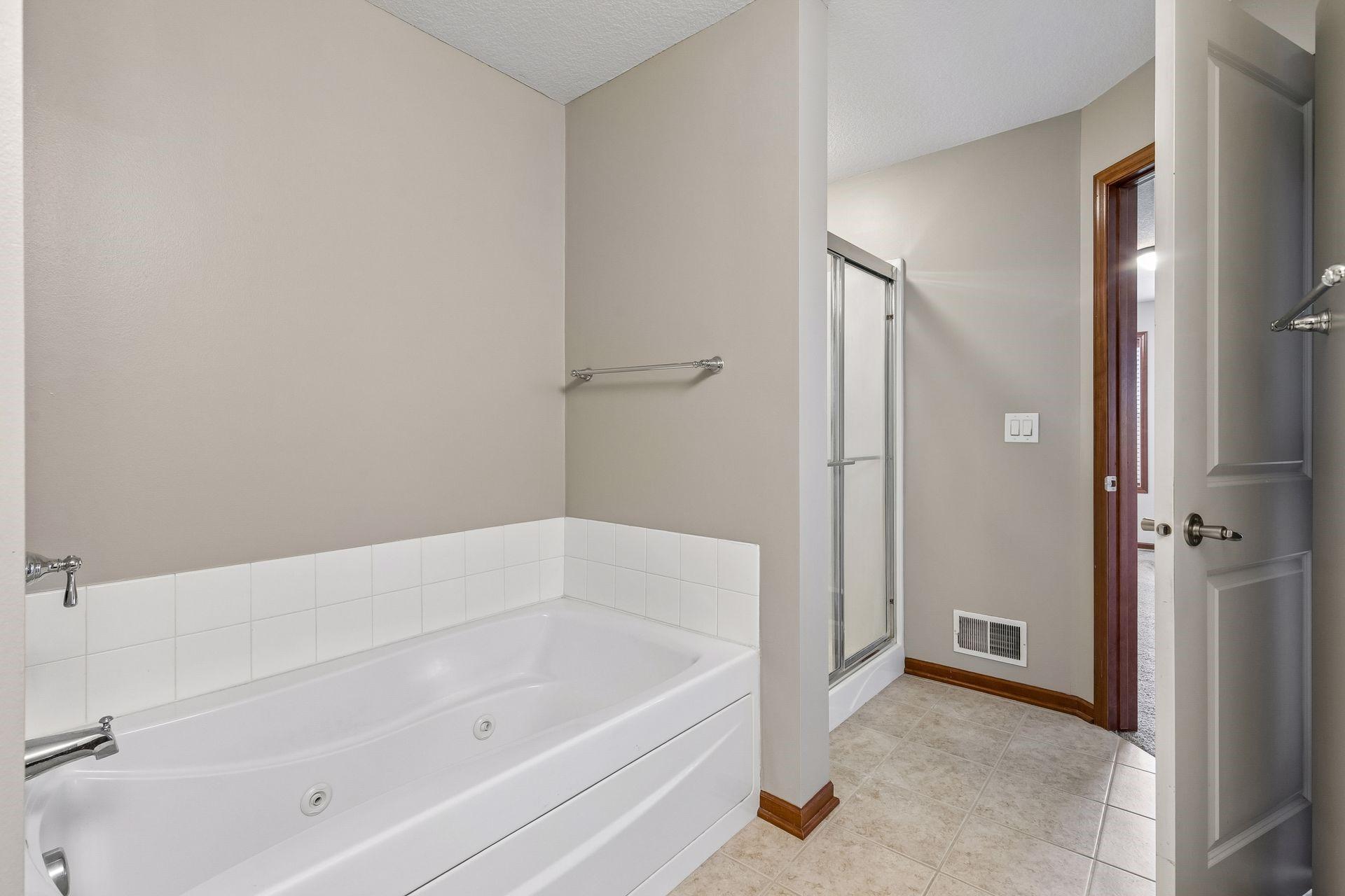 2107 Cedar Grove Trail 104 Property Photo 28