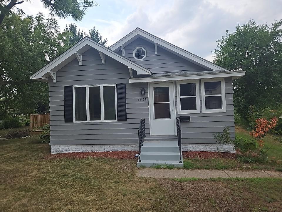 5553 Emerson Avenue N Property Photo 2