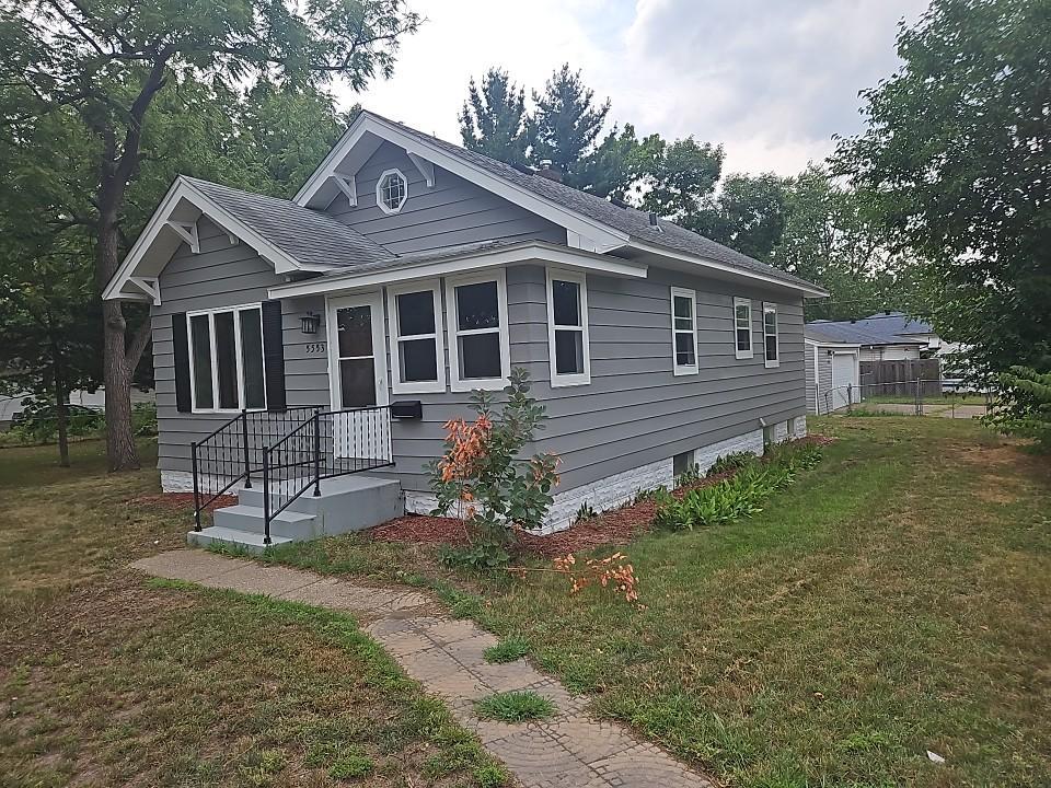 5553 Emerson Avenue N Property Photo 4