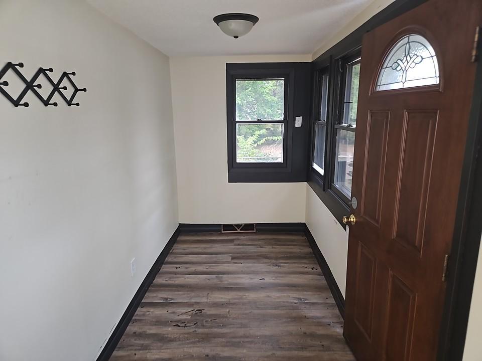 5553 Emerson Avenue N Property Photo 6