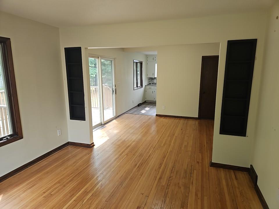 5553 Emerson Avenue N Property Photo 7