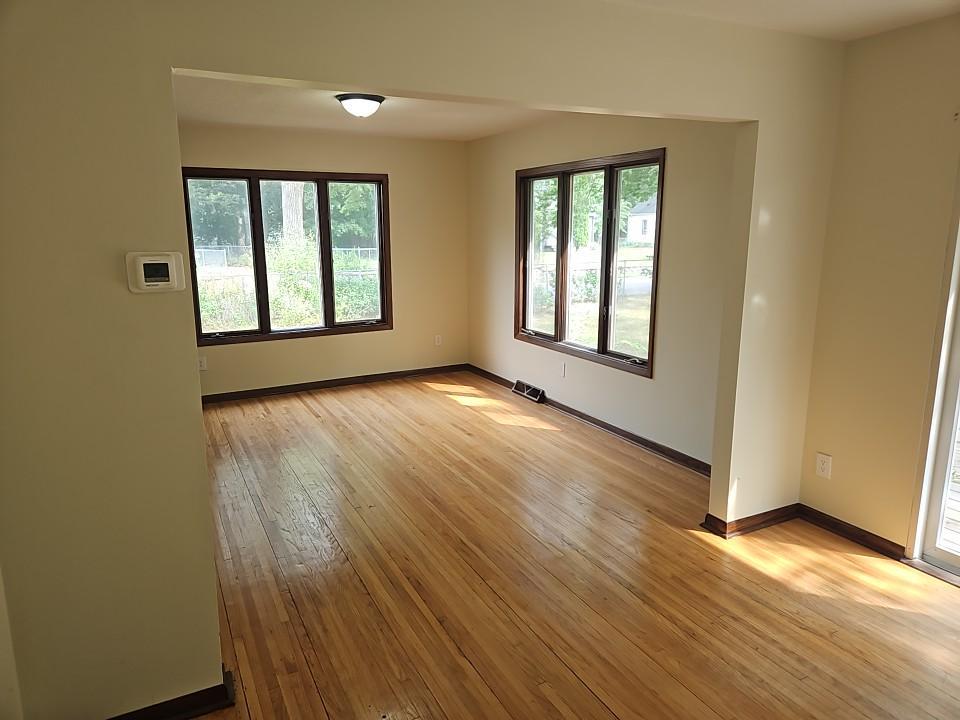 5553 Emerson Avenue N Property Photo 10