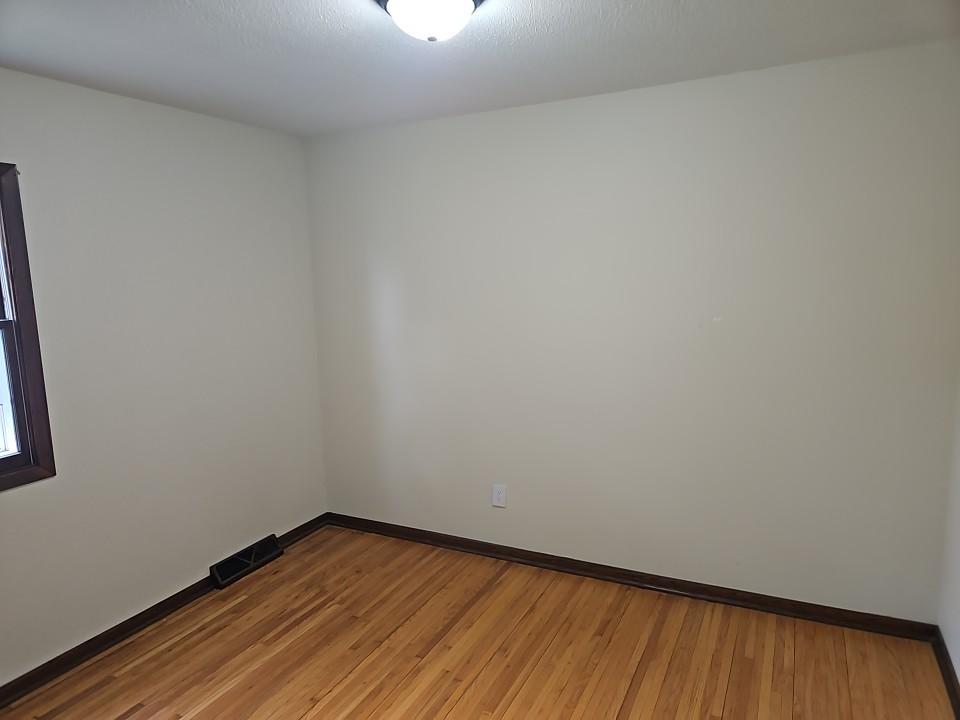 5553 Emerson Avenue N Property Photo 24