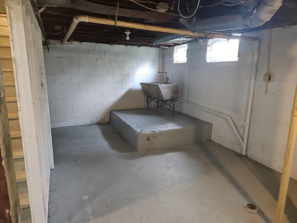 5553 Emerson Avenue N Property Photo 29