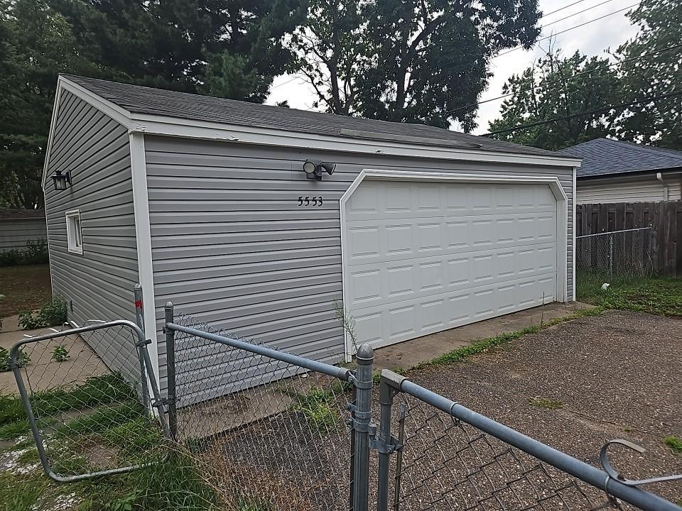 5553 Emerson Avenue N Property Photo 33