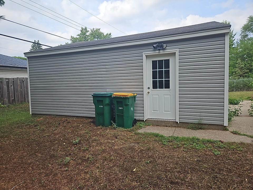 5553 Emerson Avenue N Property Photo 34