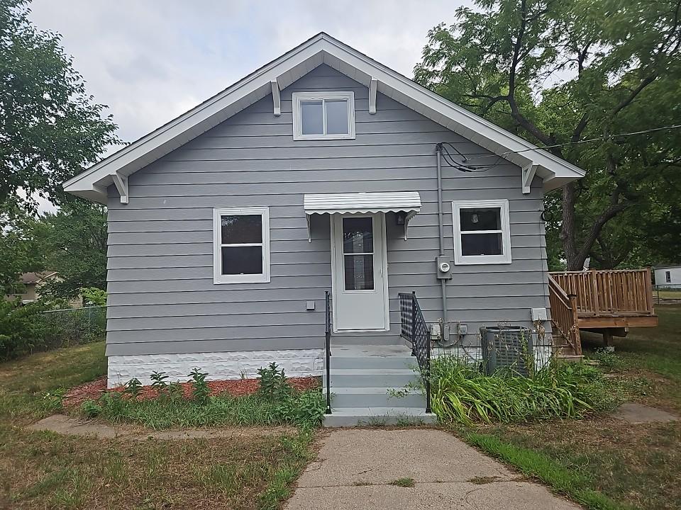 5553 Emerson Avenue N Property Photo 35