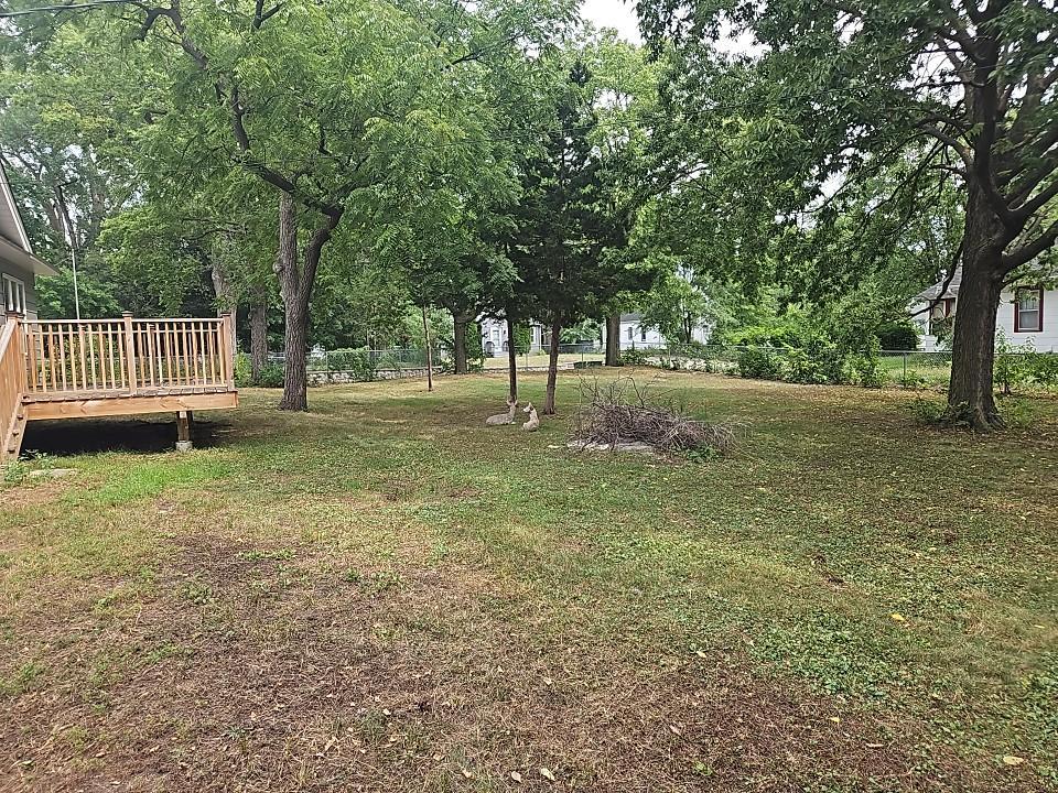 5553 Emerson Avenue N Property Photo 41