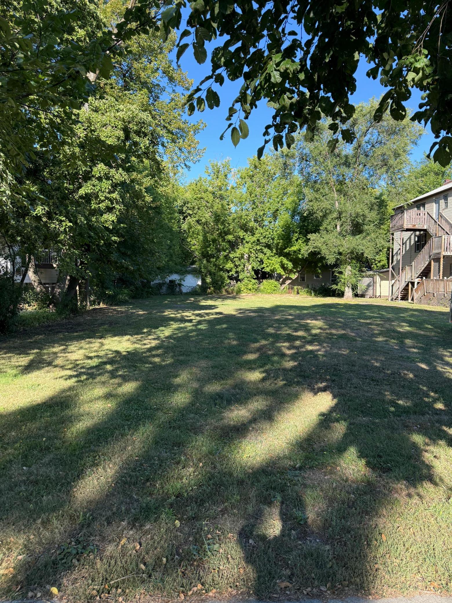 305 University Drive S Property Photo 4