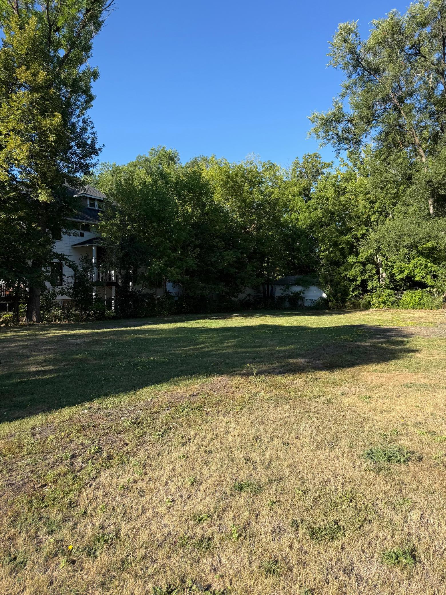 305 University Drive S Property Photo 5