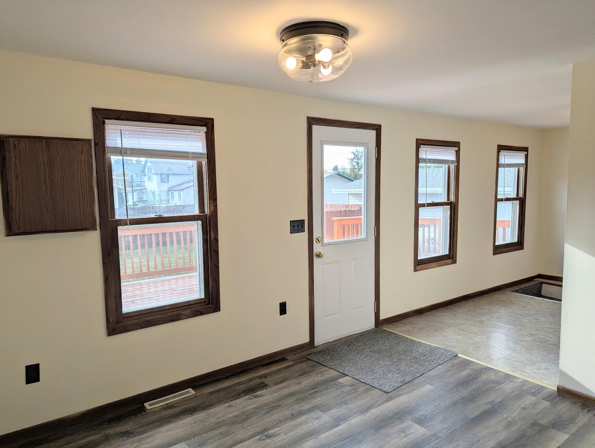 319 Watkins Street Property Photo 6