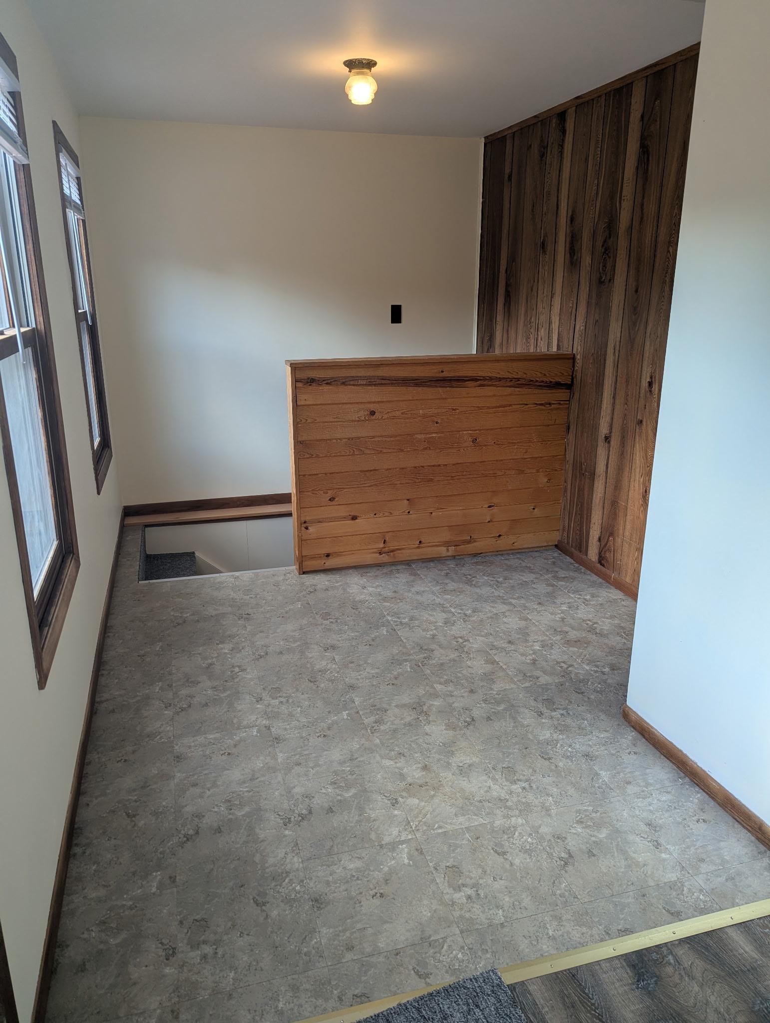 319 Watkins Street Property Photo 8