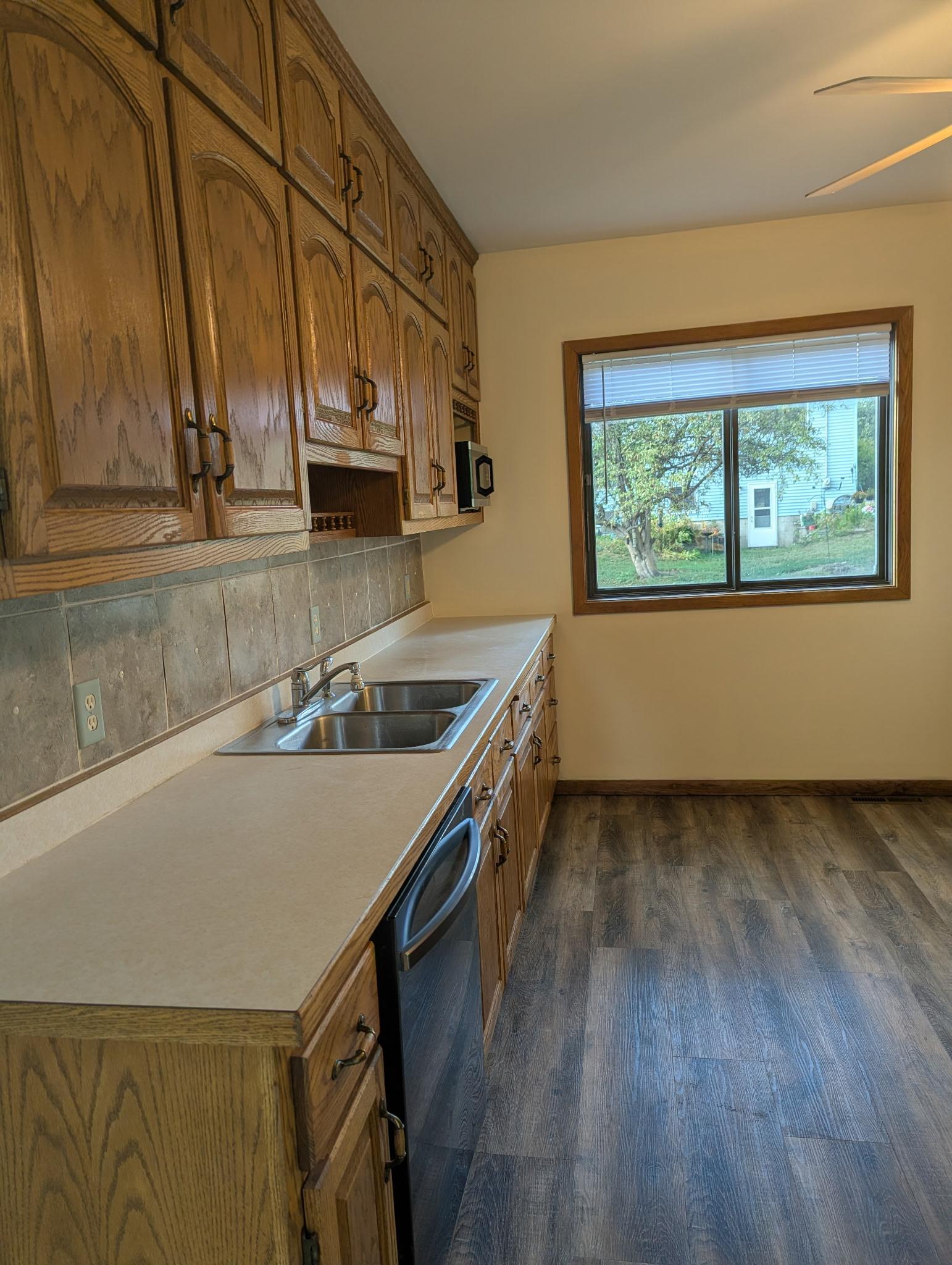 319 Watkins Street Property Photo 13