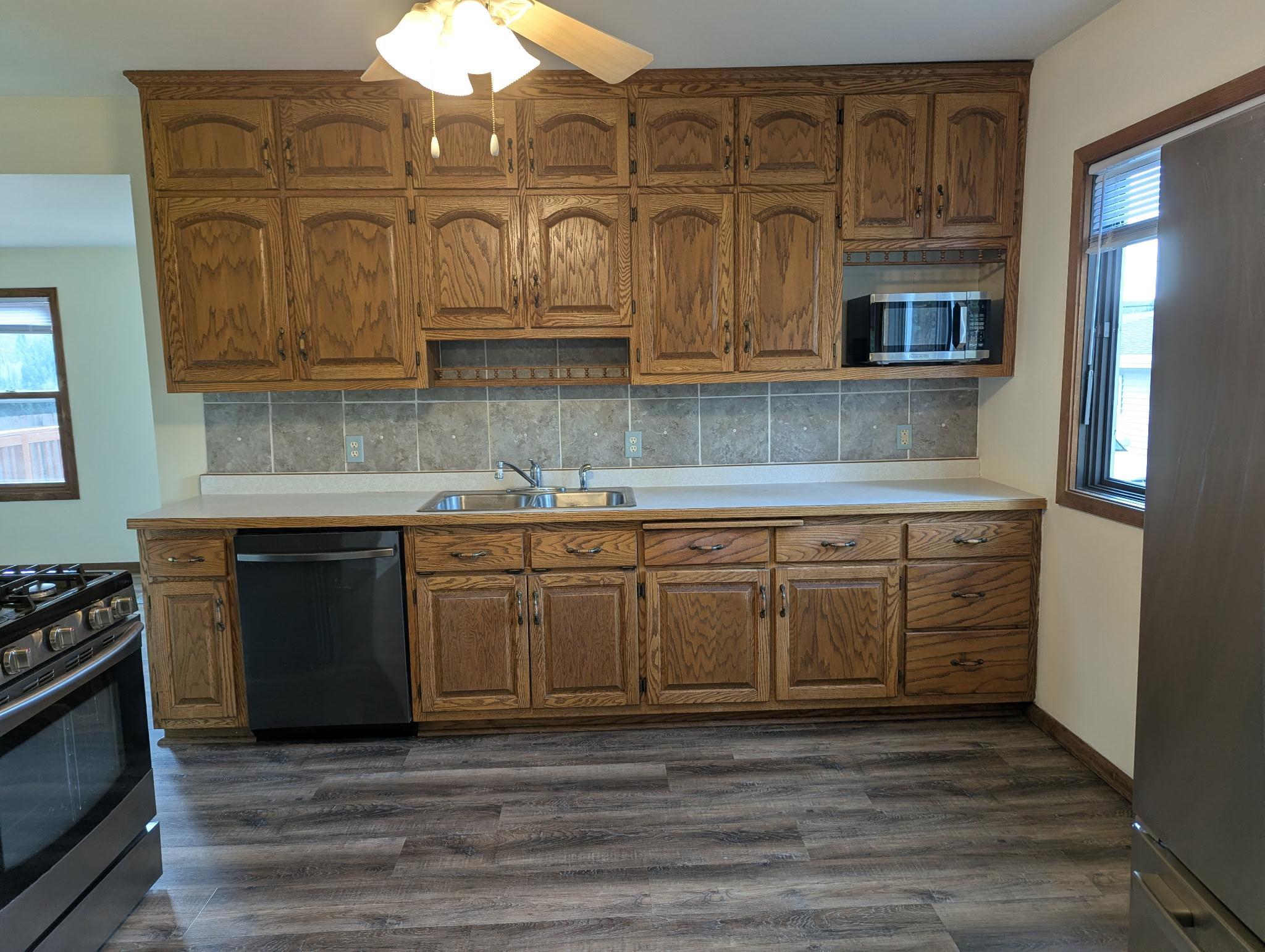 319 Watkins Street Property Photo 14