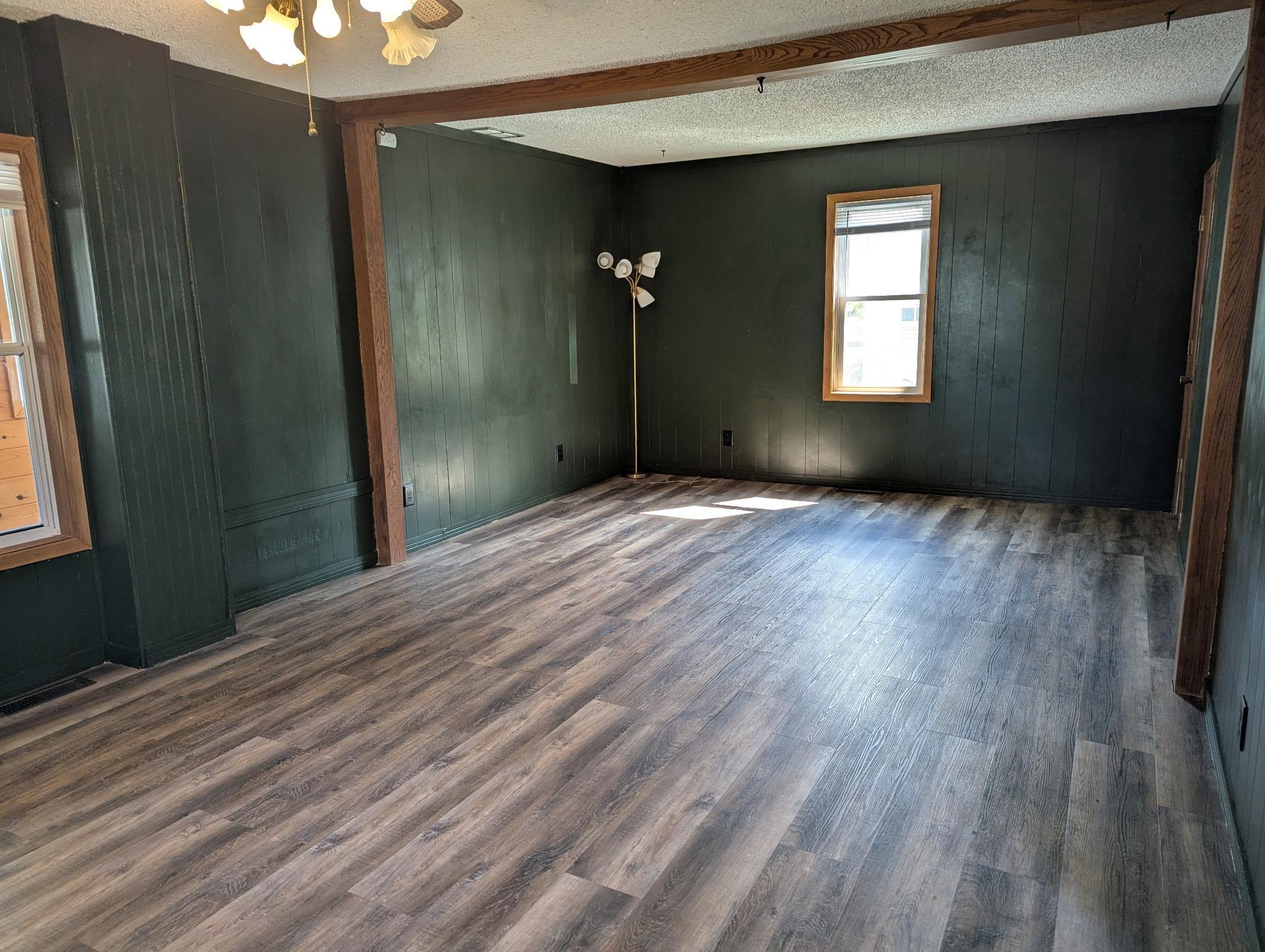 319 Watkins Street Property Photo 18