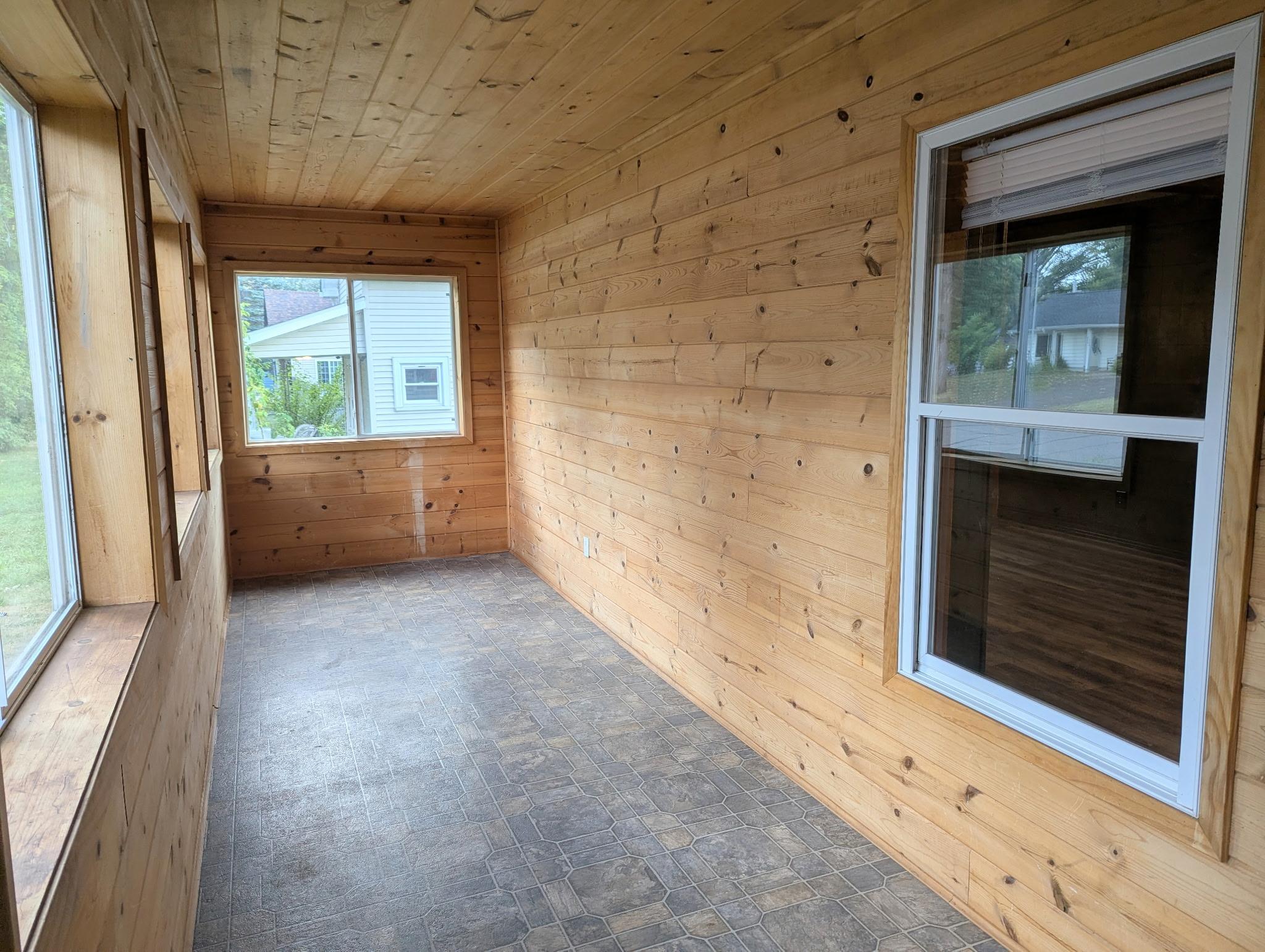 319 Watkins Street Property Photo 22